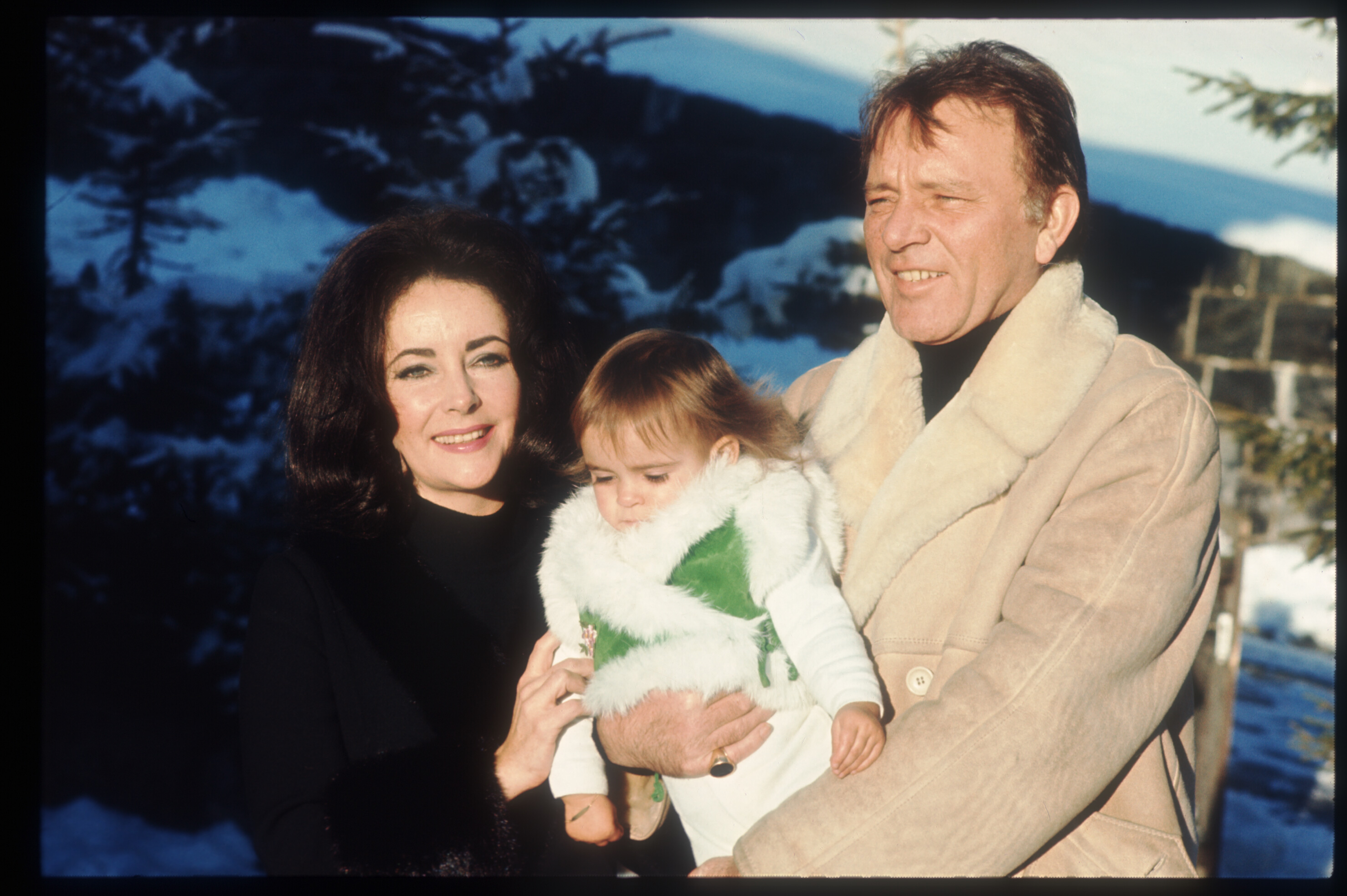 Елизабет Тейлър и Ричард Бъртън с дъщеря им