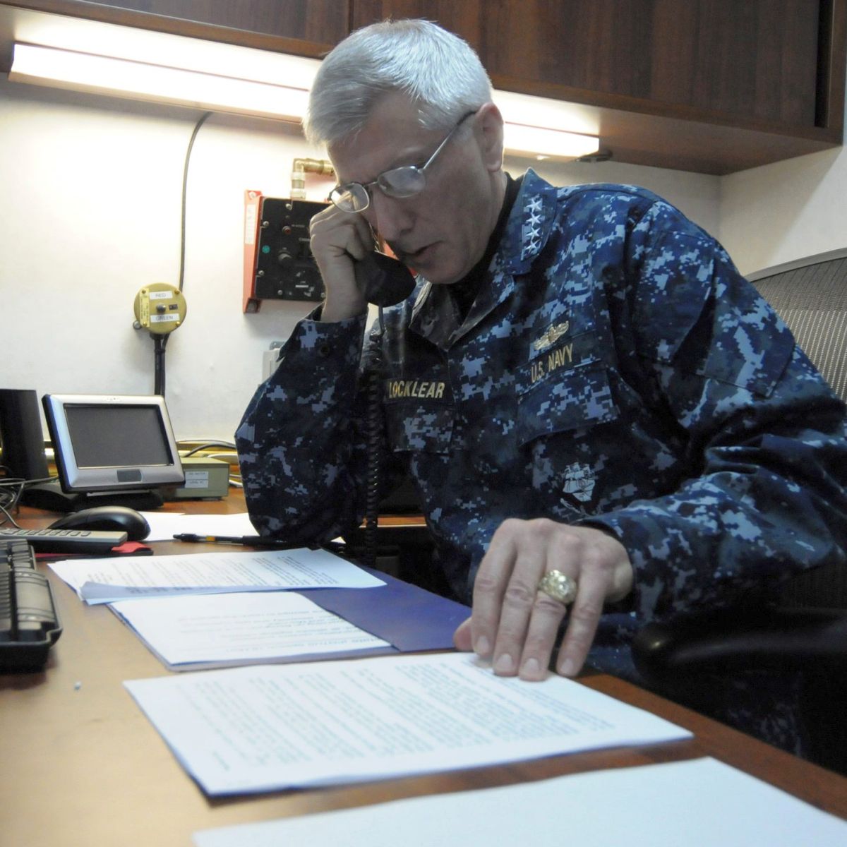 Американският адмирал Самюъл Локлиър ще поеме командването на операцията на НАТО