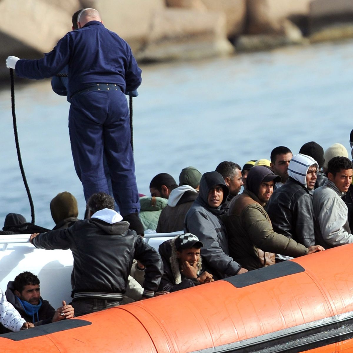 Хиляди имигранти идват в ЕС от Близкия изток и Северна Африка