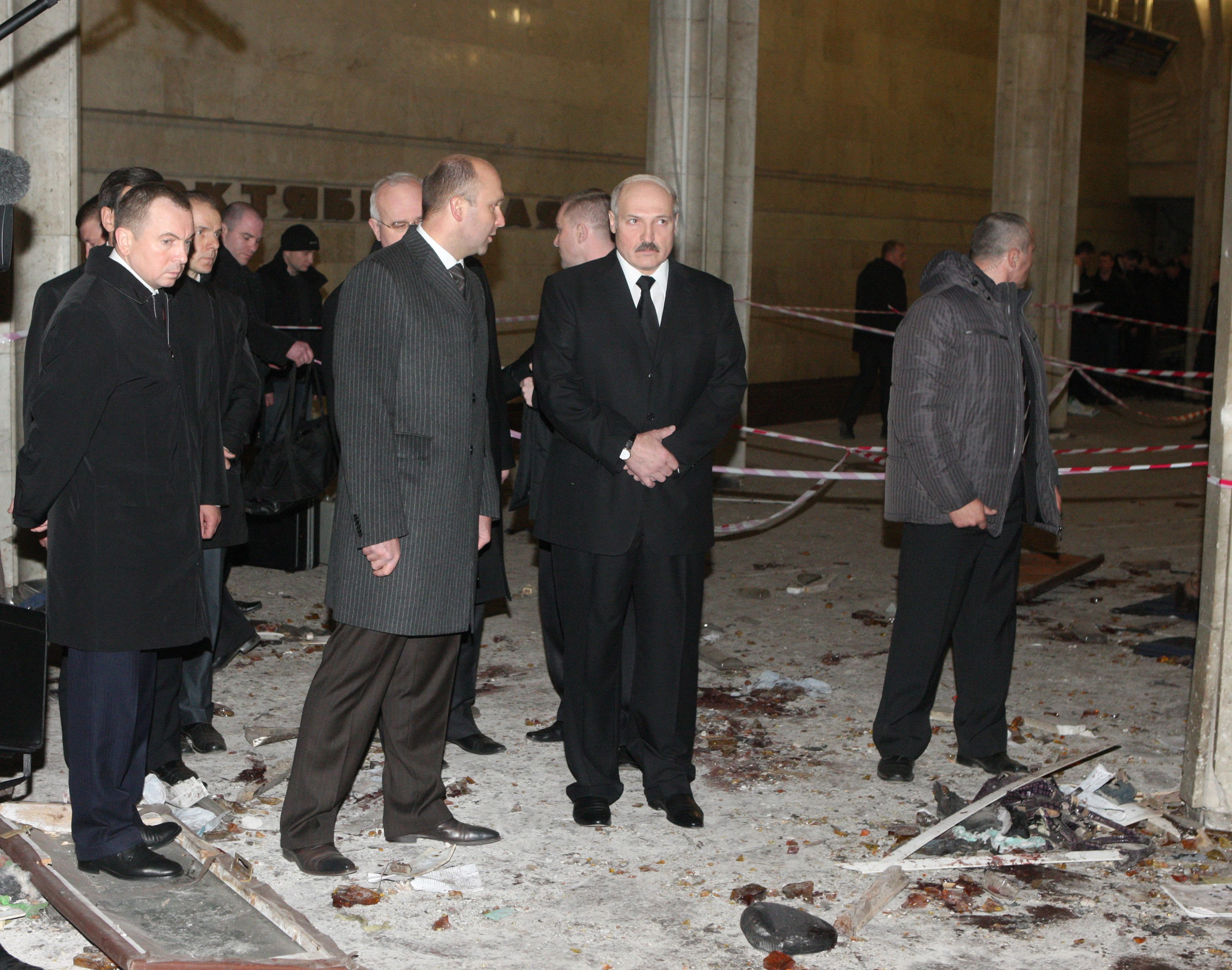 Президентът Александър Лукашенко посети мястото на трагедията