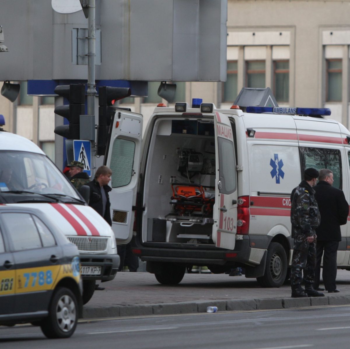 Експлозия в метрото в Минск погуби поне 12 души, над 150 души са ранените