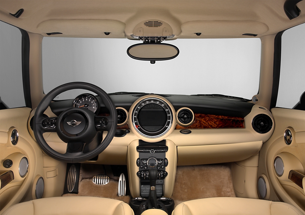 Стартираха продажбите на MINI Goodwood