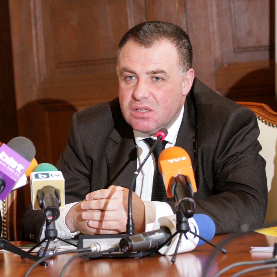 Мирослав Найденов заяви, че ще се обърне по въпроса към европейския комисар по здравеопазването Джон Дали