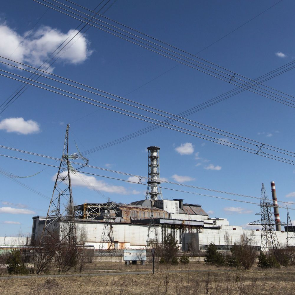 Горски пожар бушува около Чернобилската АЕЦ в Украйна