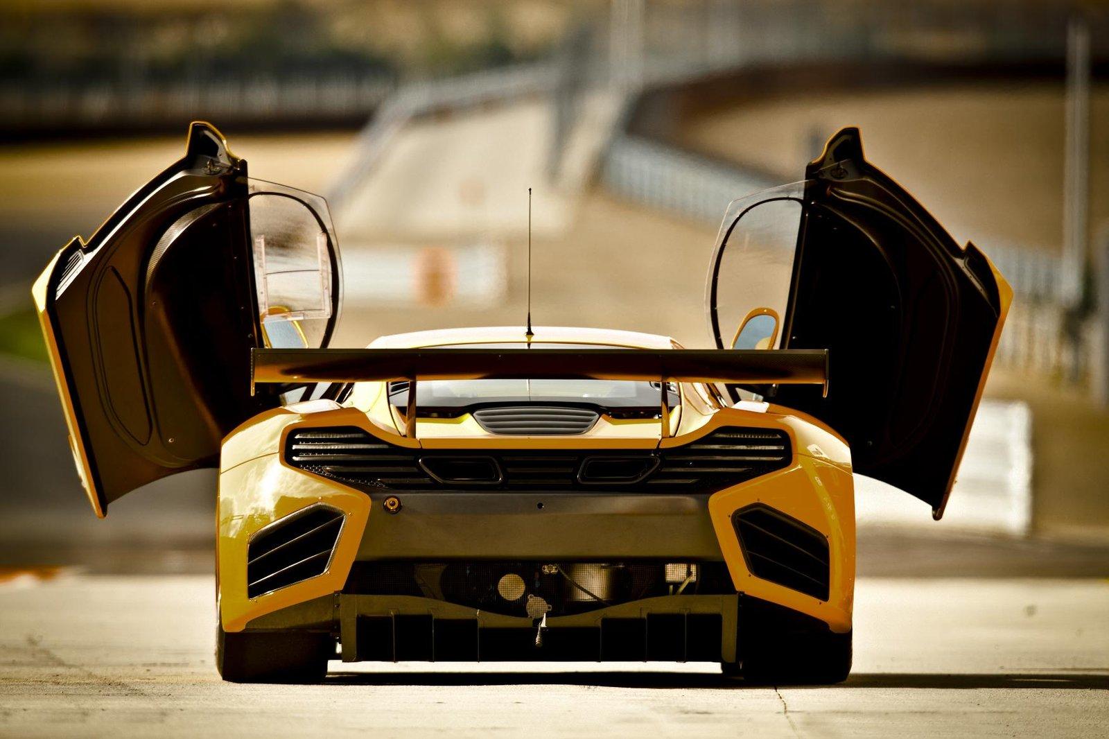 Официално: McLaren MP4-12C GT3