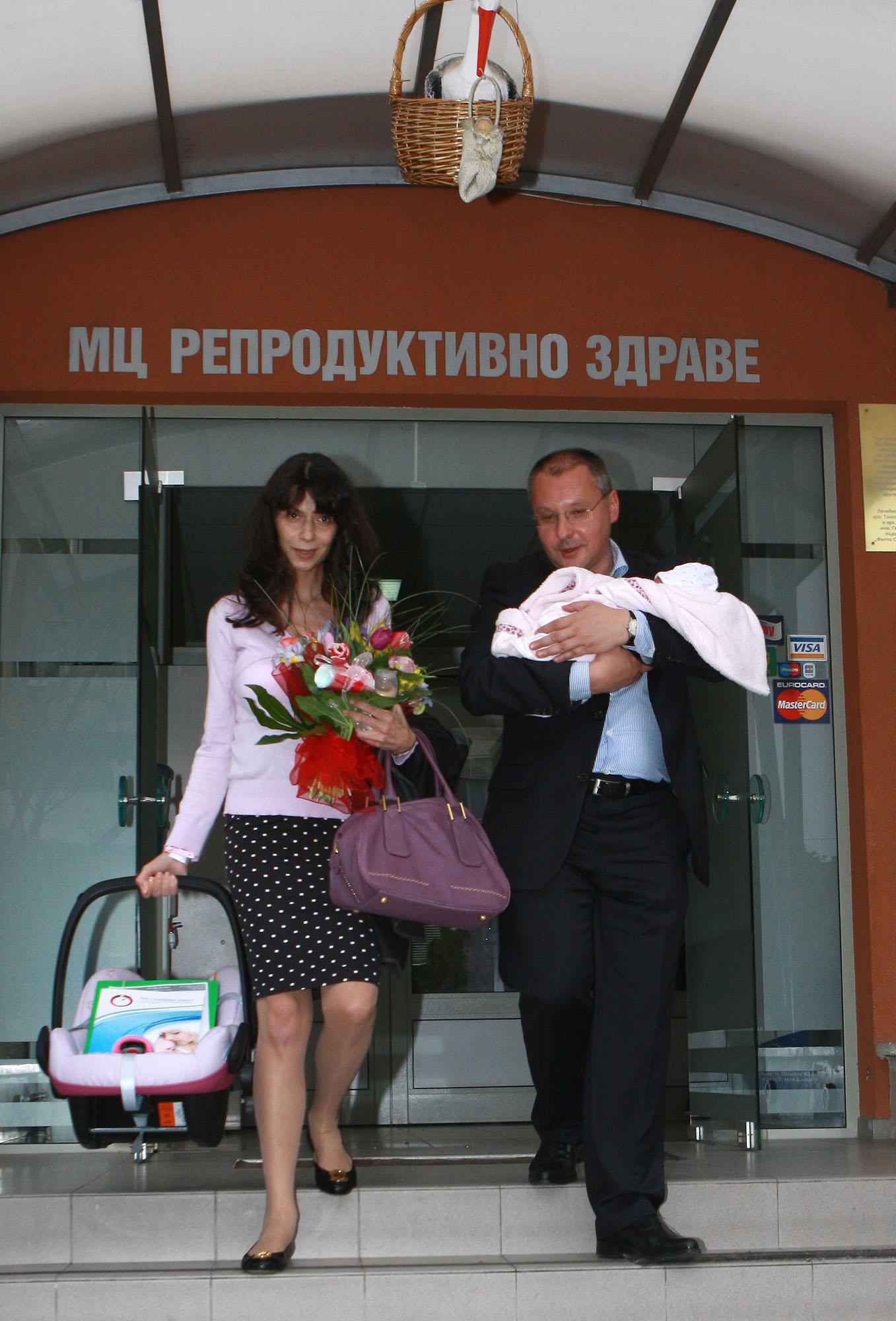 Станишев и Моника чакат второ бебе