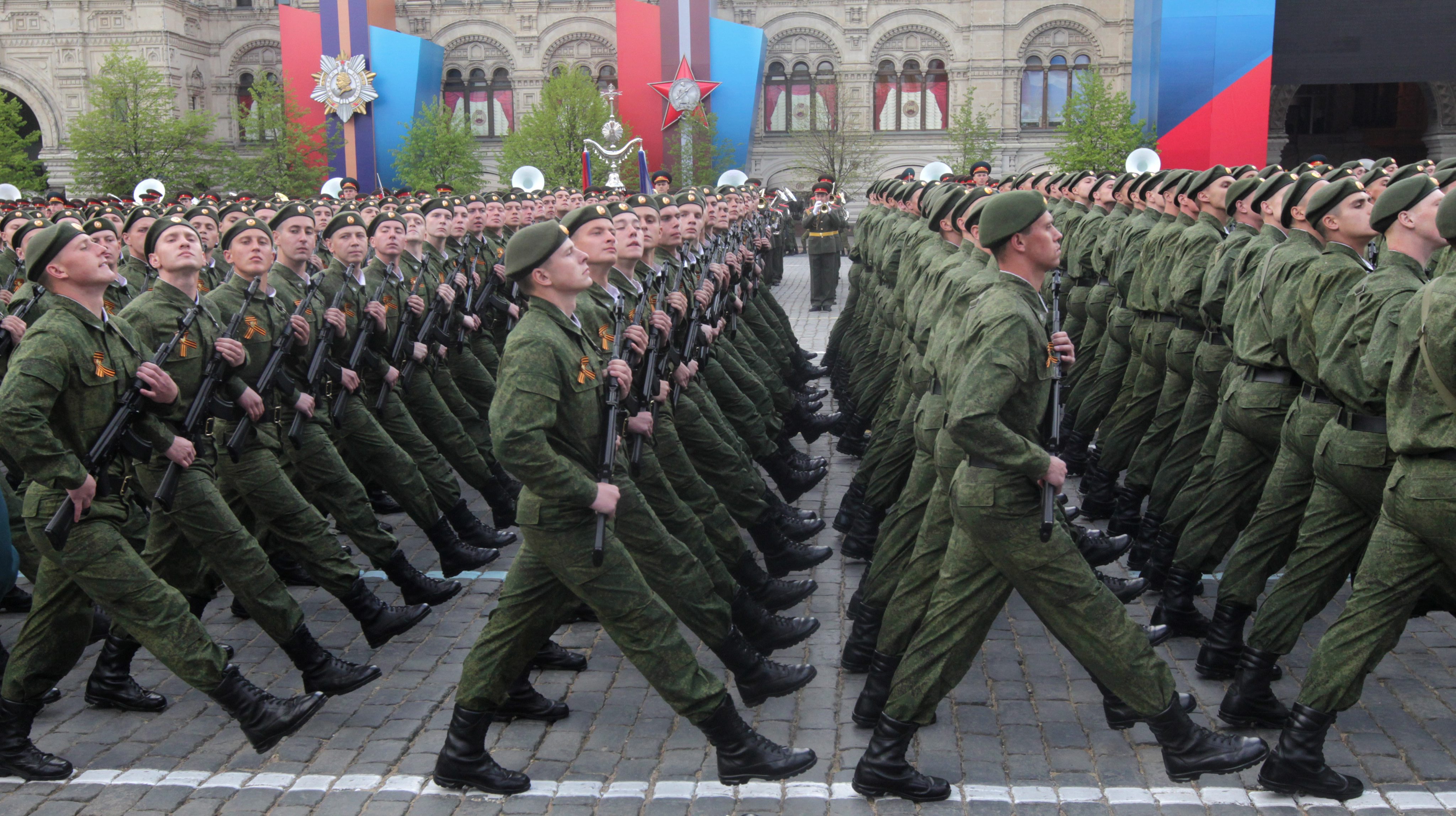 Грандиозен парад за Деня на победата