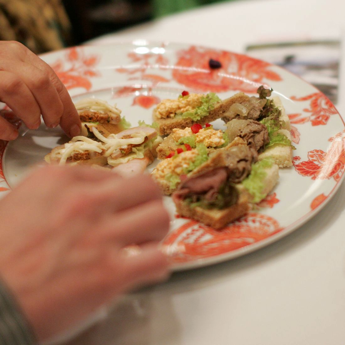 Безпилотният самолет е наречен Бомбардировач за буритоси, но може да доставя и друга храна