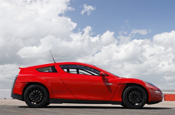 Британци създадоха електромобил, развиващ 240 км/ч