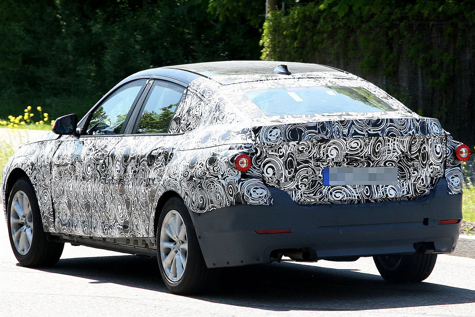 Баварците готвят пряк конкурент на Audi A5 Sportback