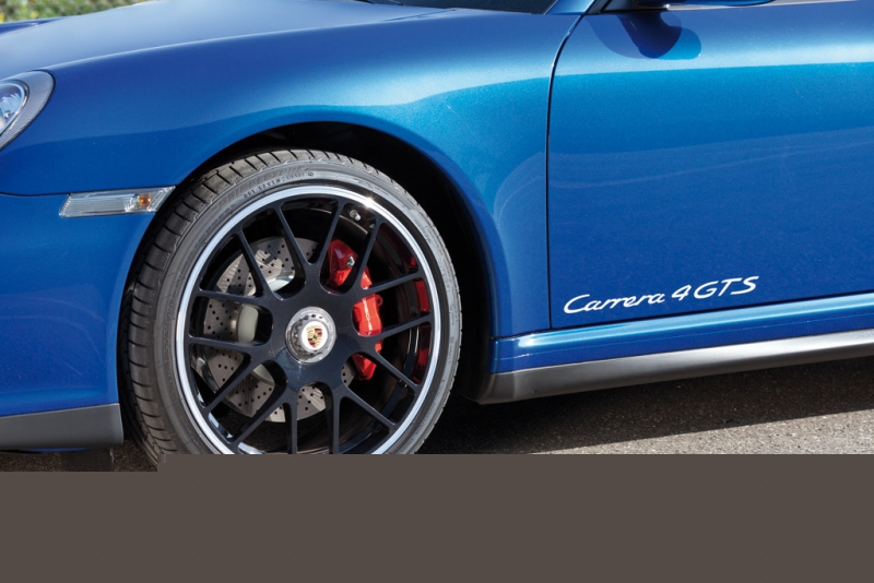 Porsche с нова модификация върху 911 Carrera