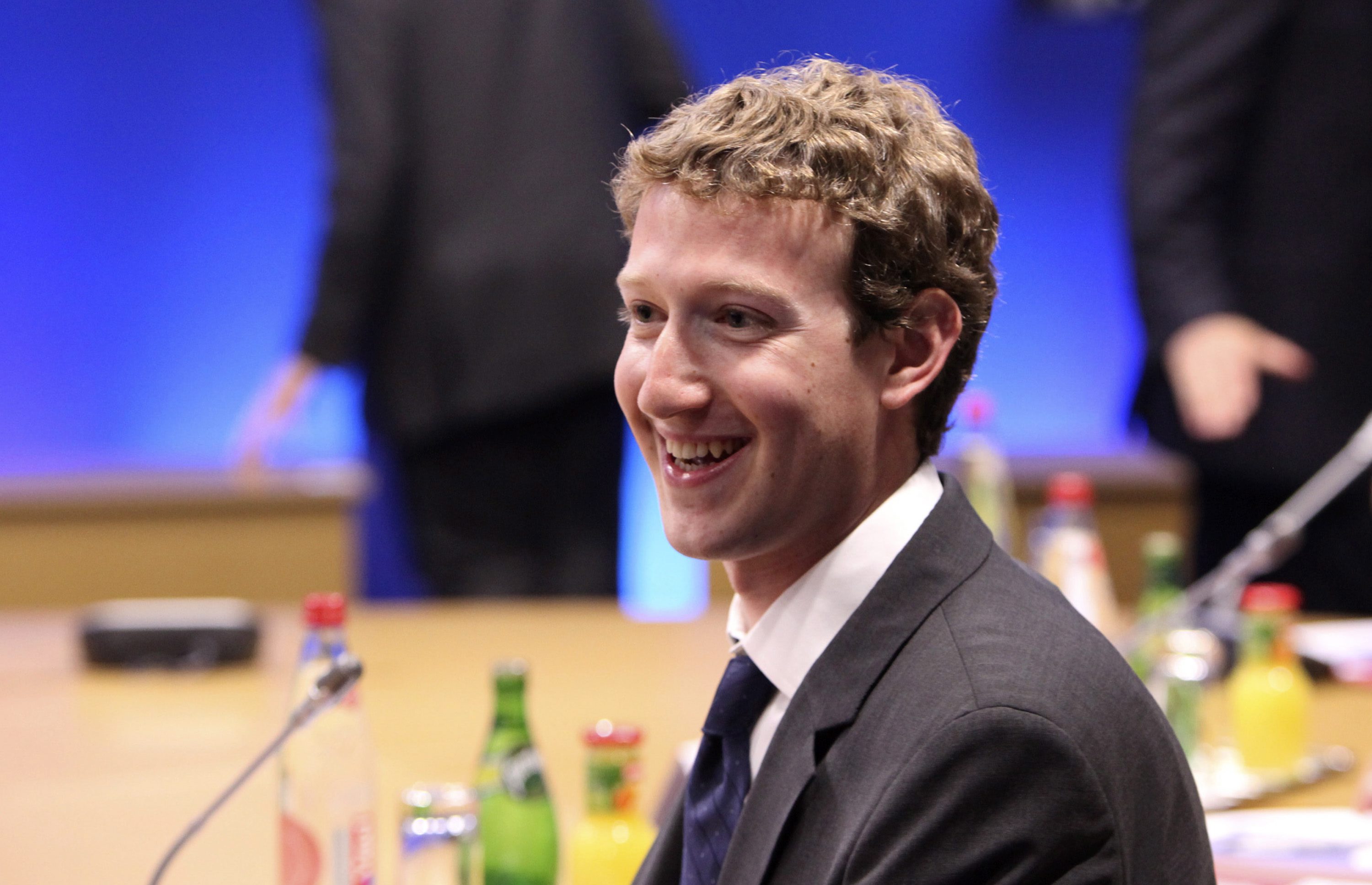Зукърбърг ще стане мултимилиардер в мига, когато акциите на Facebook бъдат пуснати на борсите