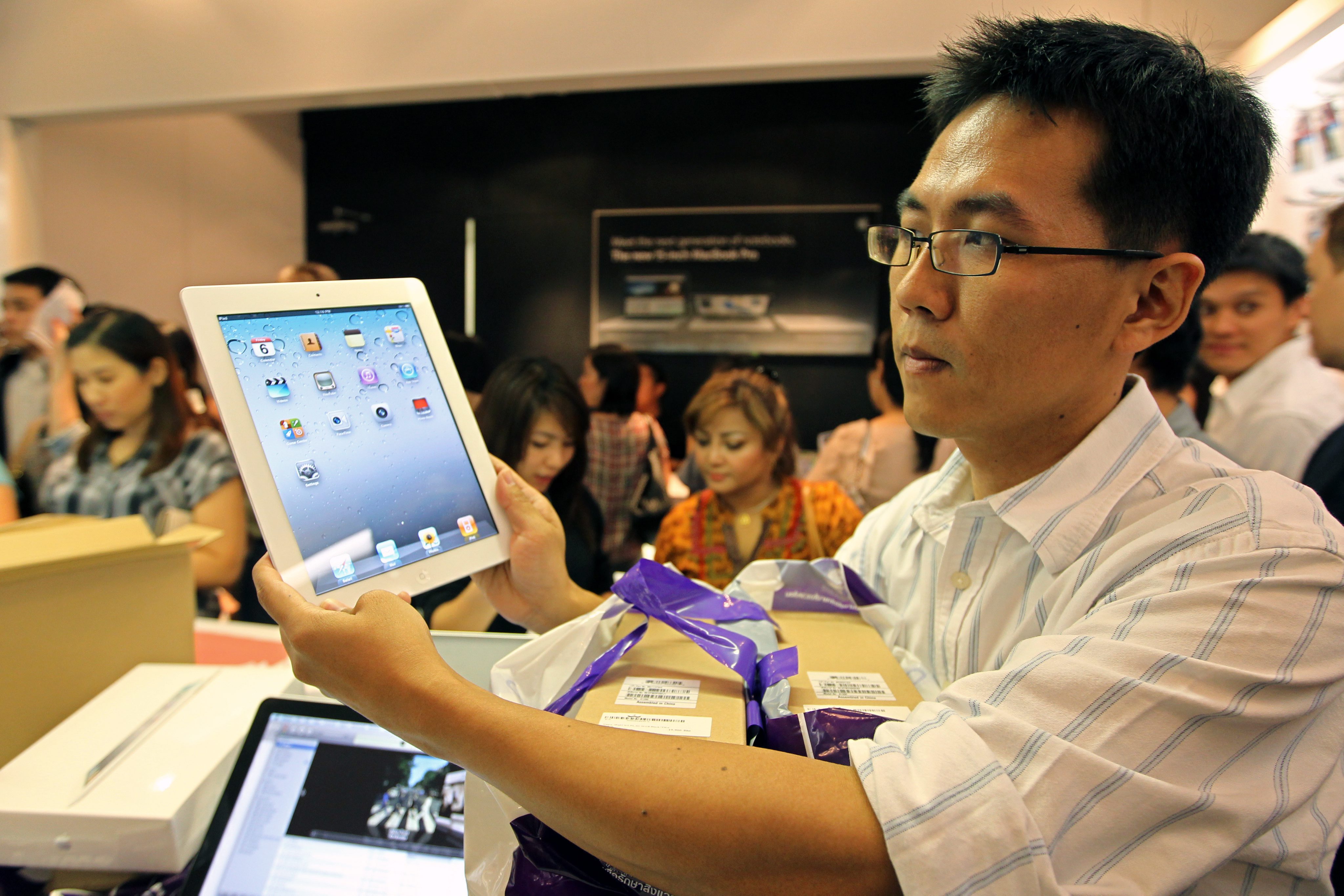 Китаец си продаде бъбрека, за да купи iPad 2