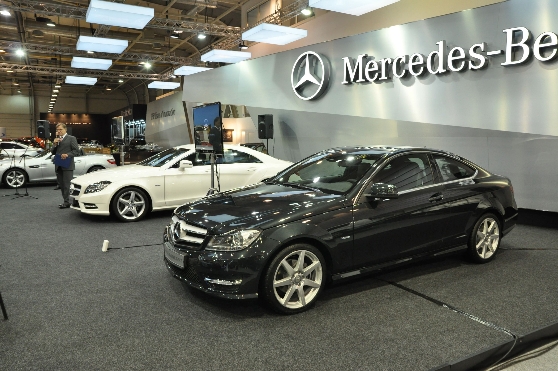 Mercedes-Benz с четири ексклузивни премиери - видео