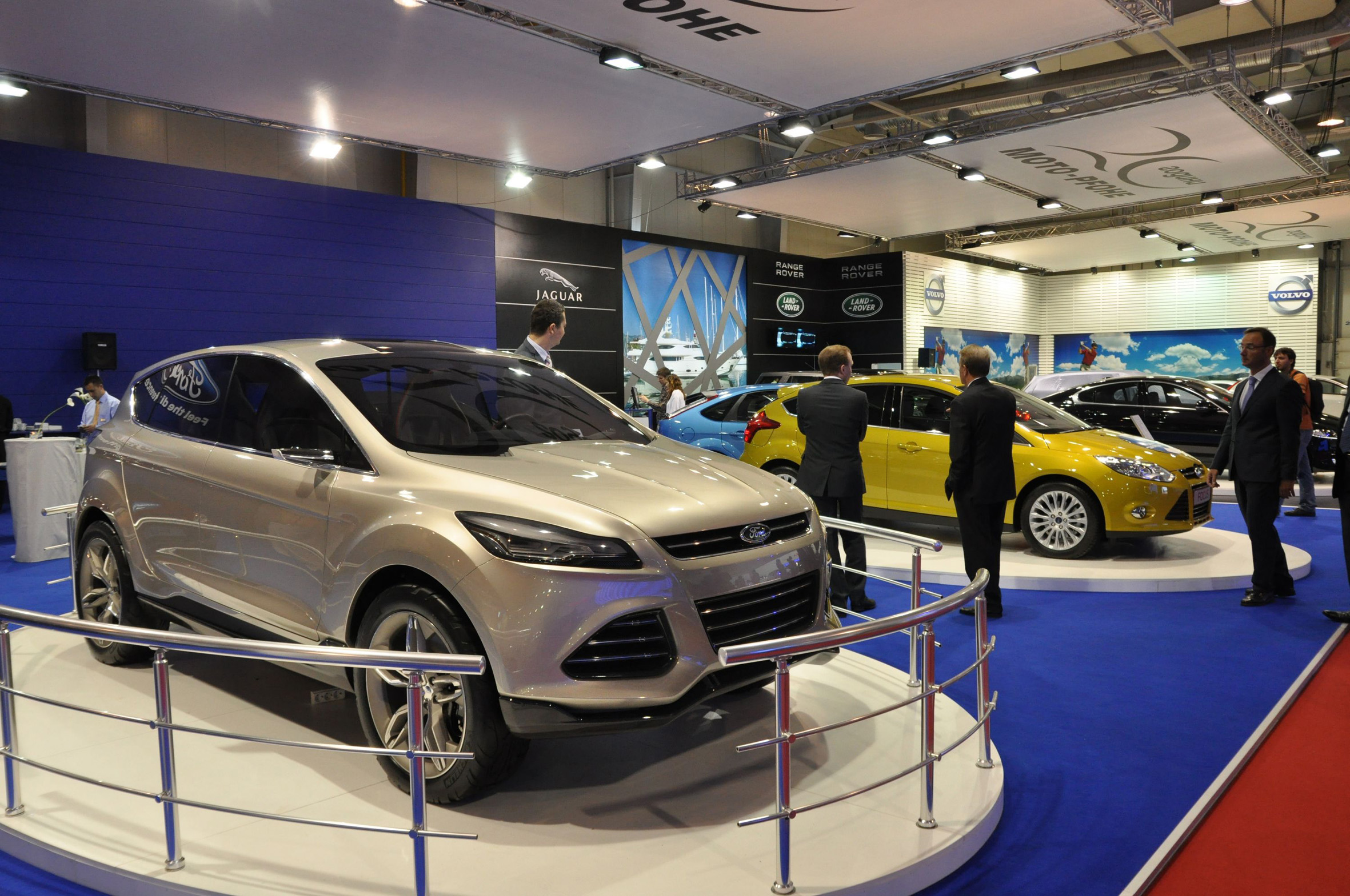 Показаха новия Range Rover Evoque на Автосалона в София