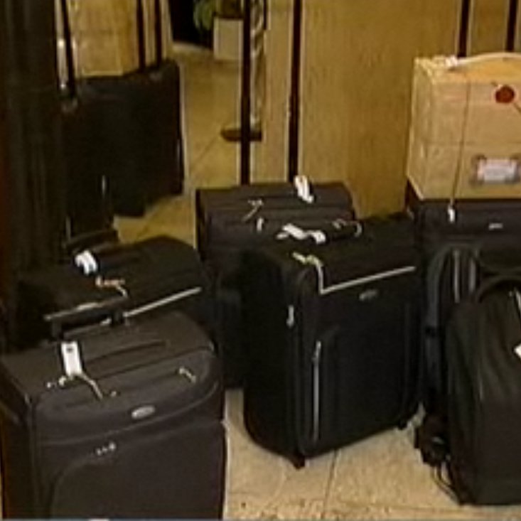 Българите са блокирани във фоайе на испански хотел