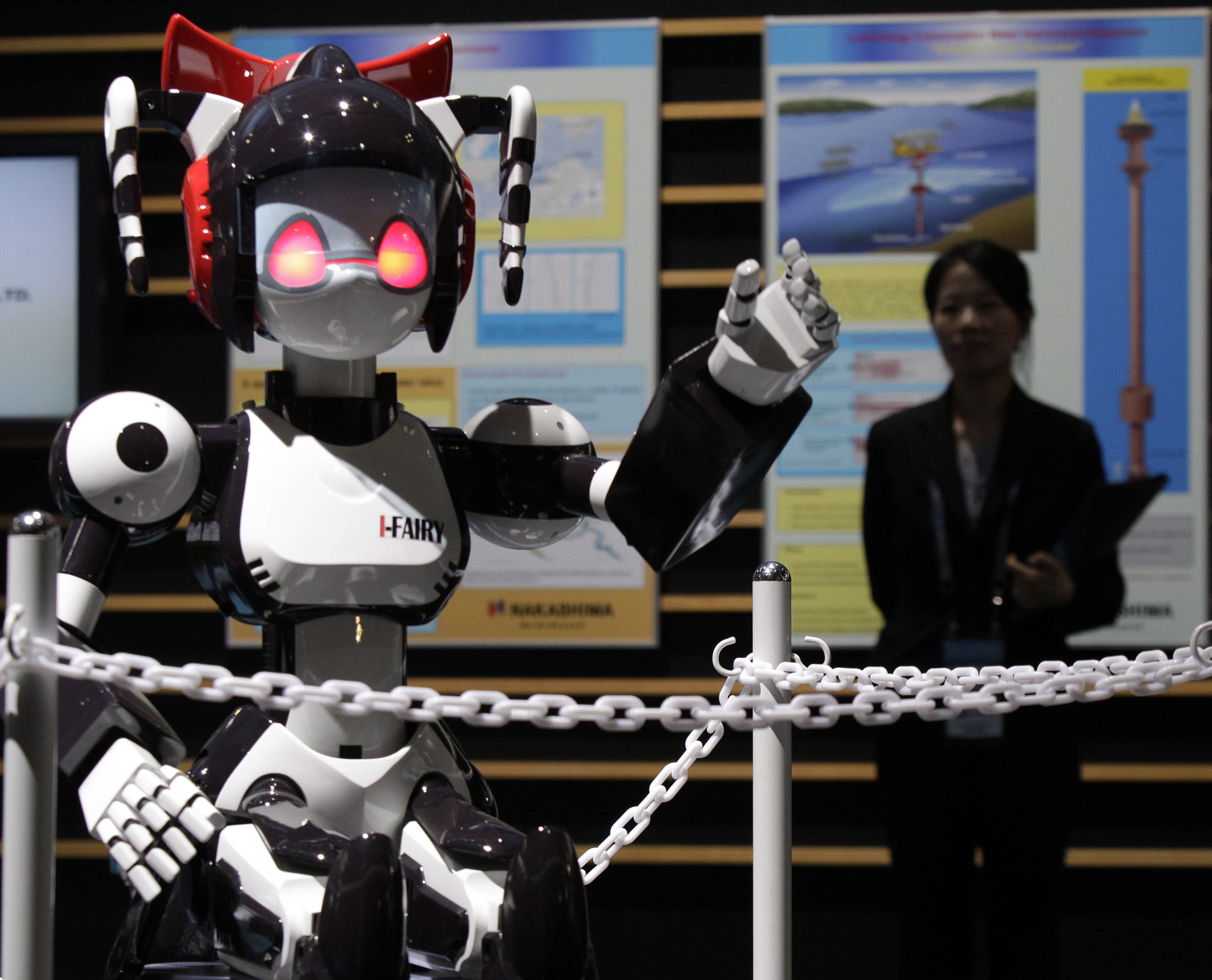 Японският премиер иска да организира олимпиада за роботи