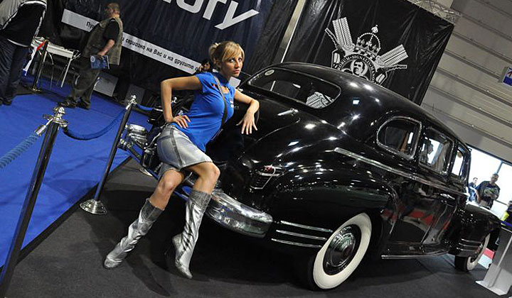 Внушителен ЗИС 110 на Автосалон София 2011