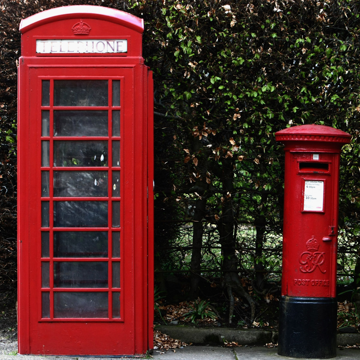 Нов живот за лондонските телефонни кабини