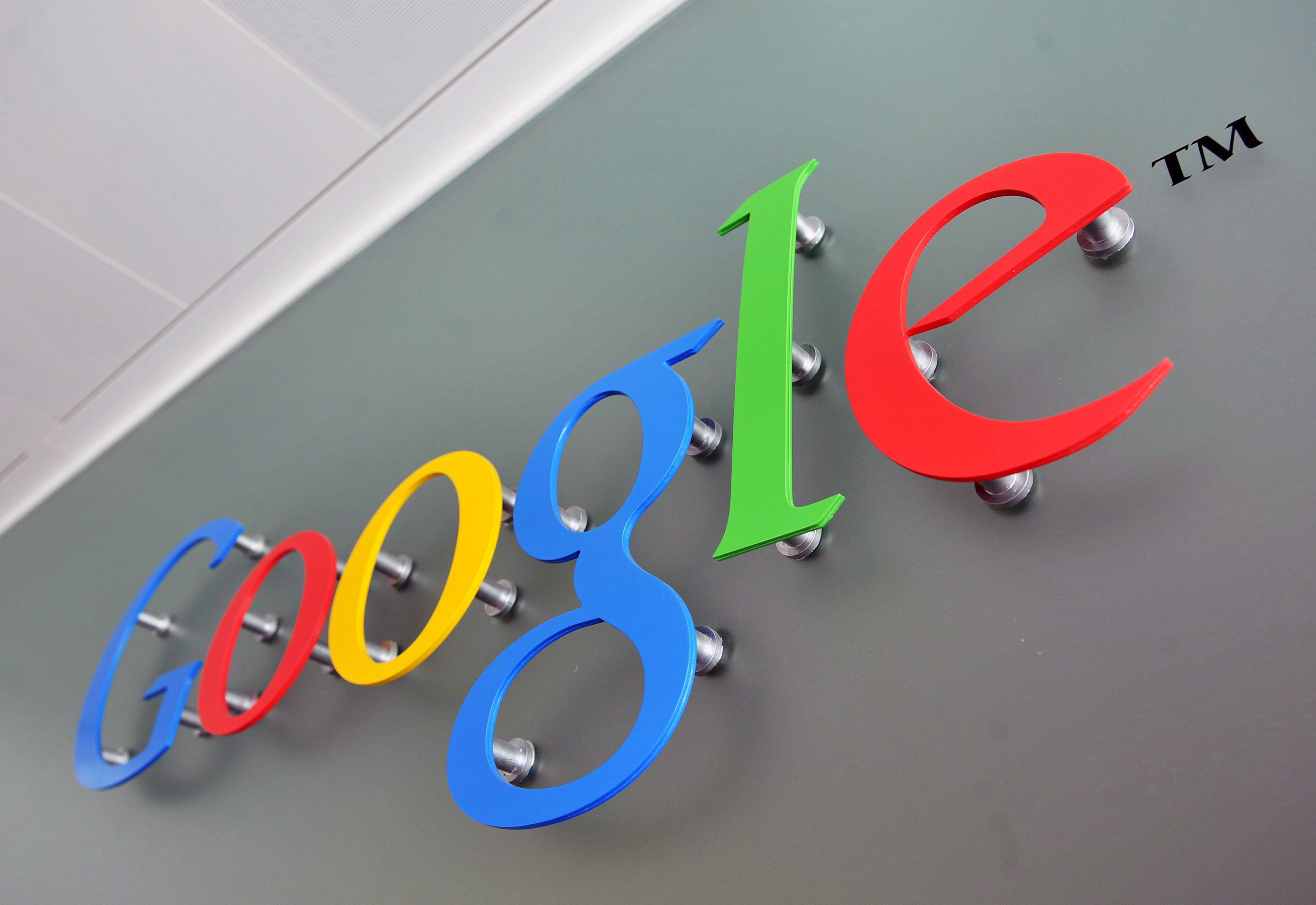 Акциите на Google удариха тавана