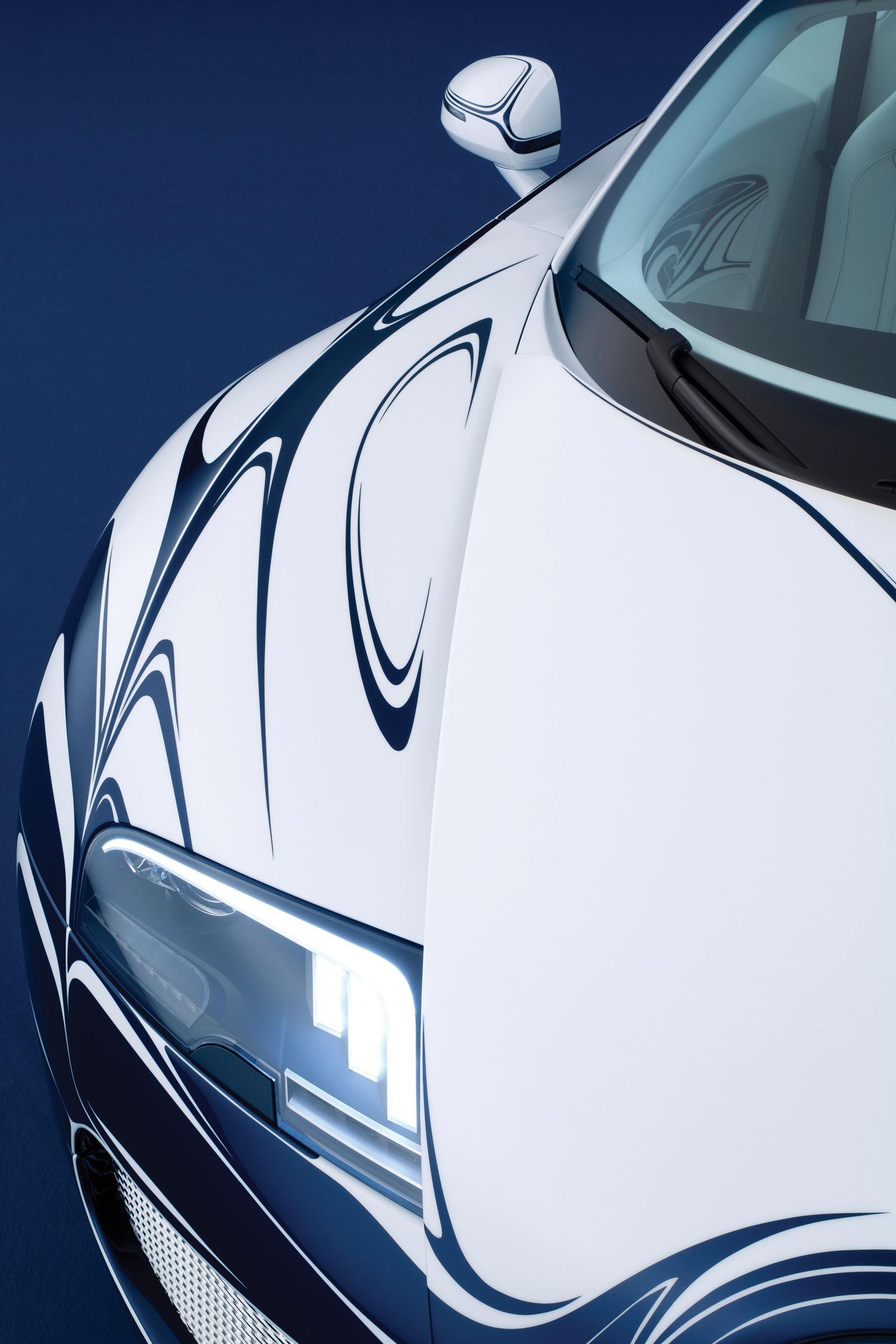 Bugatti показа порцеланов Veyron