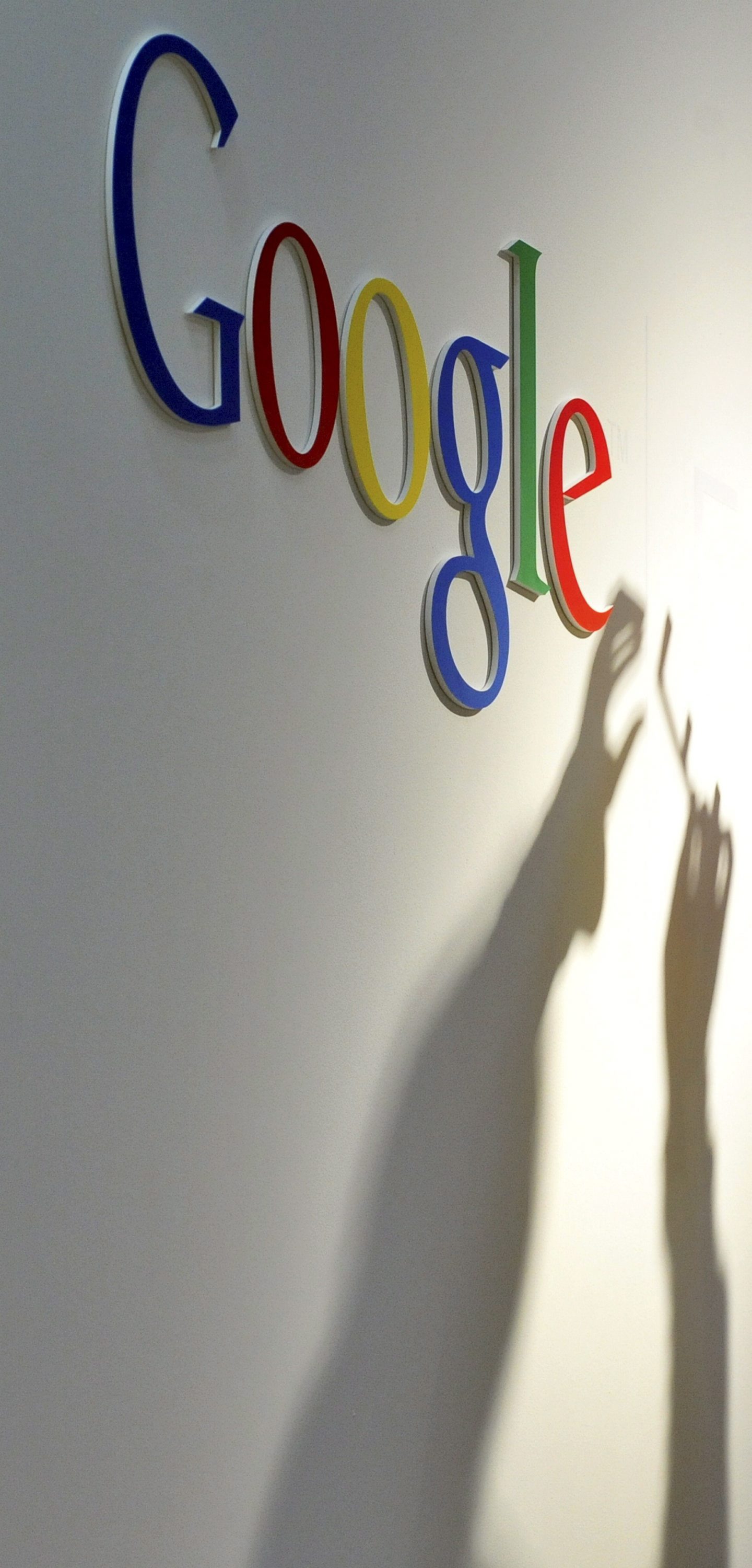Google награди ръкавица за ”писане във въздуха”