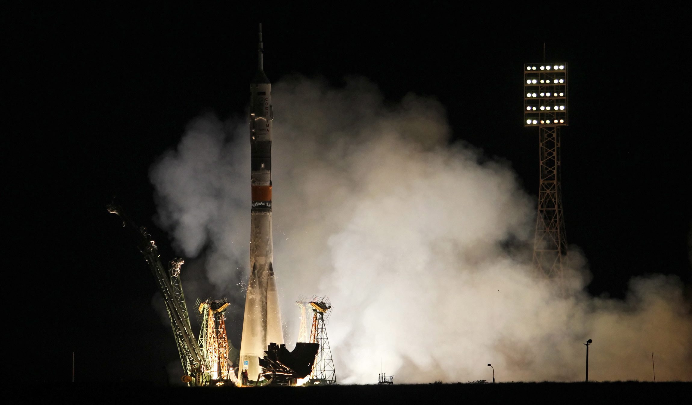 Руските ракети остават в следващите поне 5 години единственото средство за извеждане на астронавти в орбита