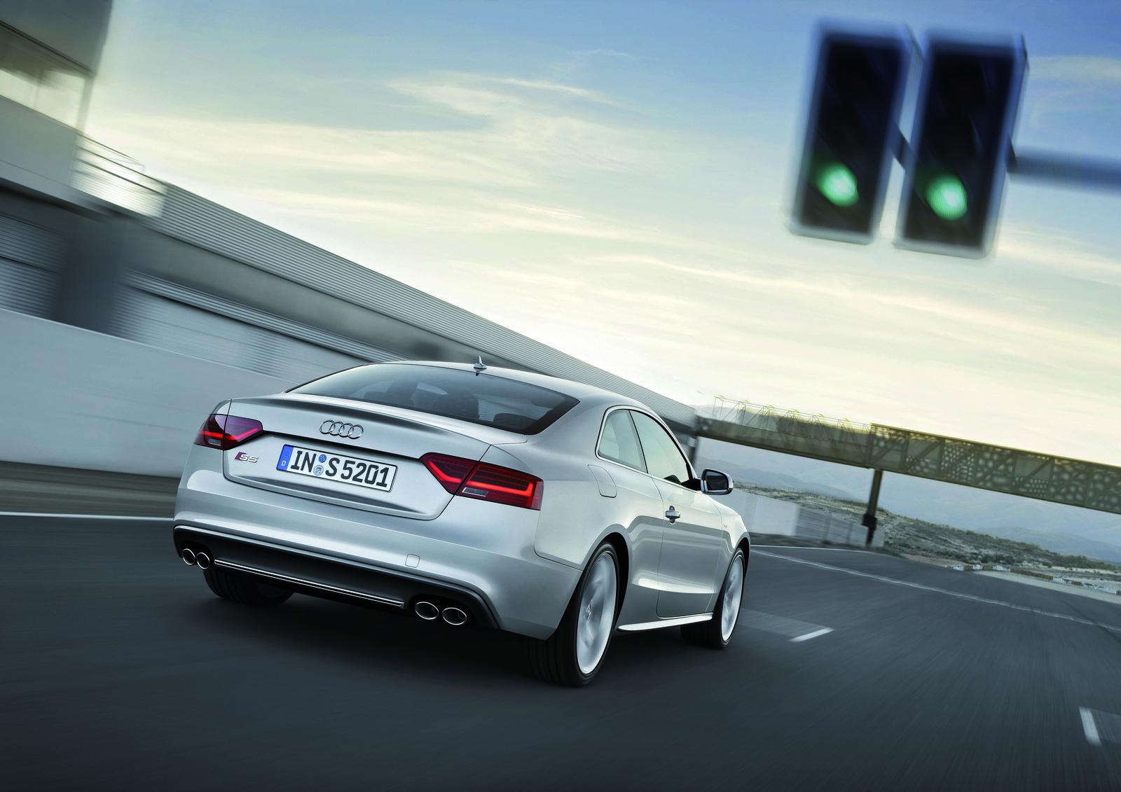 Мащабен фейслифт на A5 и S5 от Audi