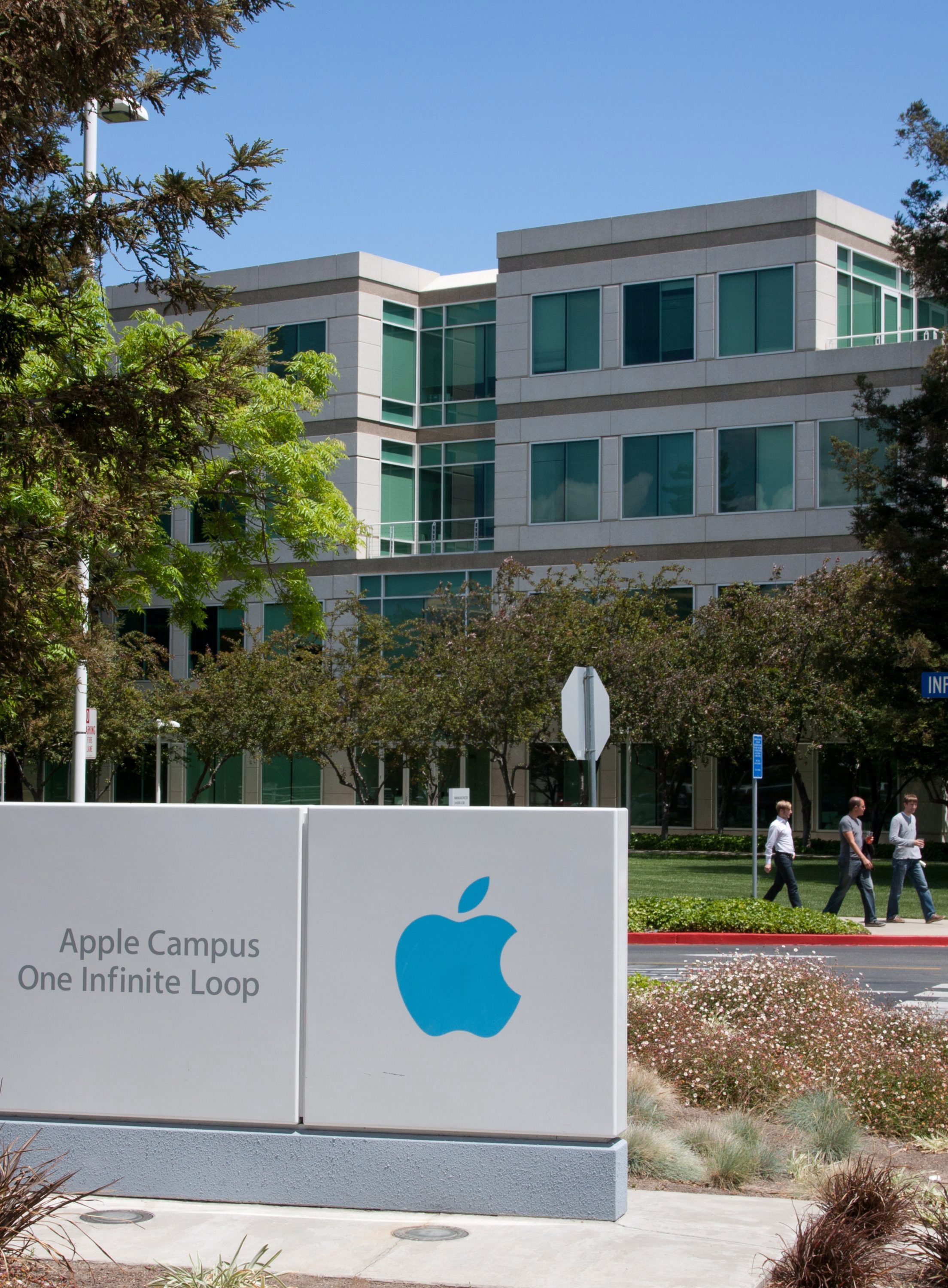 Използването на възобновяема енергия от Apple е скочило със 114% от 2010 година