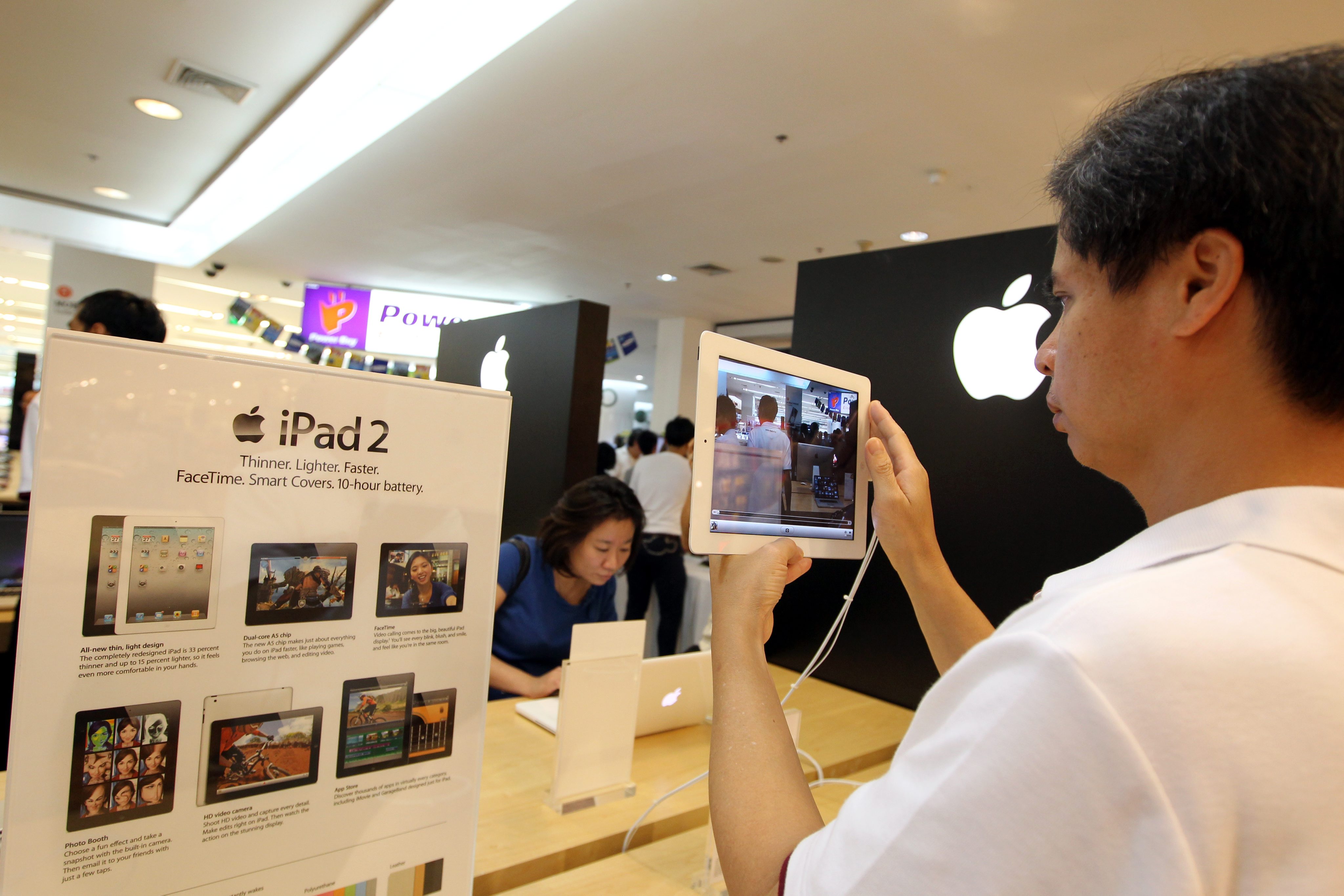 Apple подготвя 8-инчов таблет ”iPad mini”