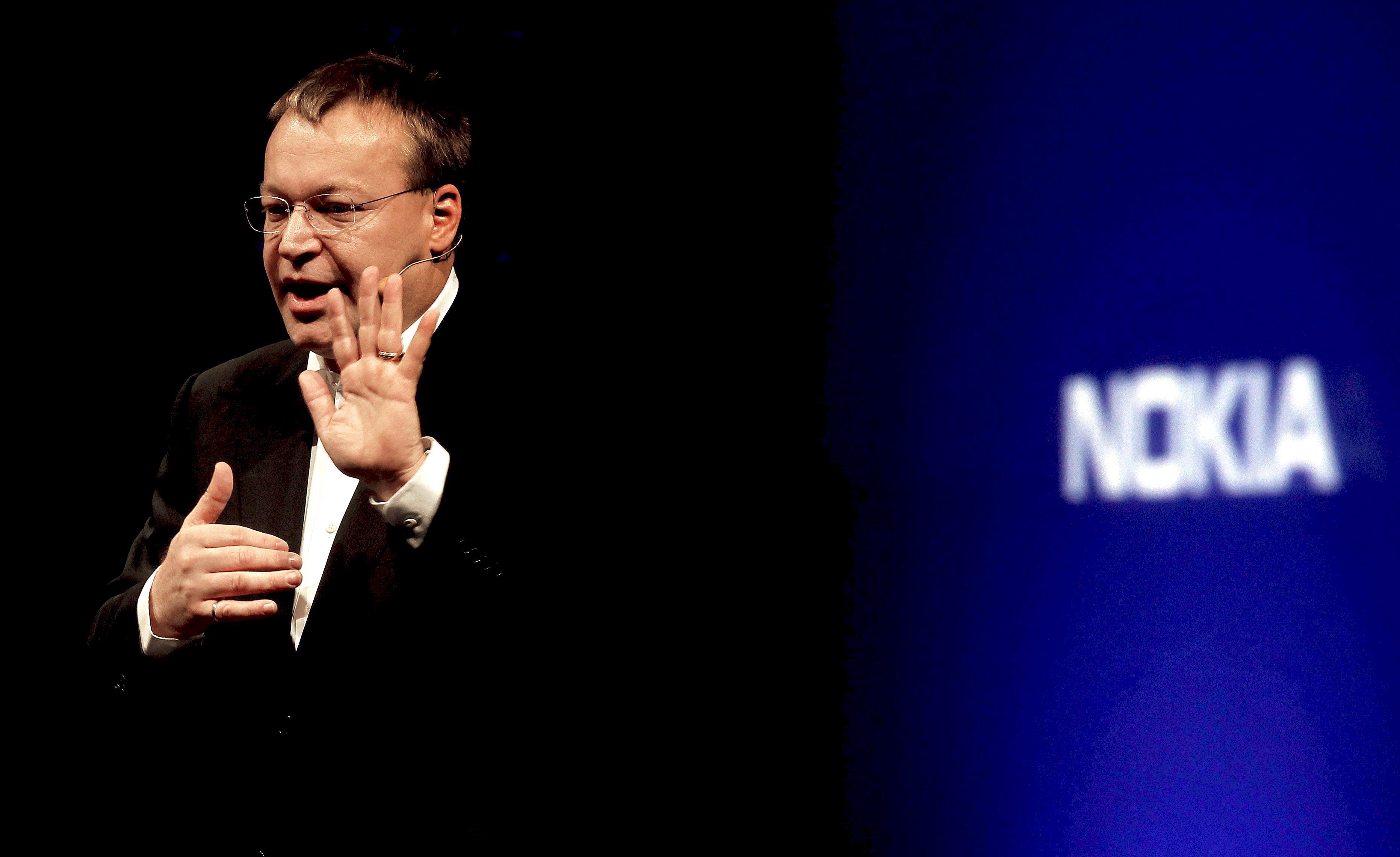 Банка: Microsoft ще купи част от Nokia