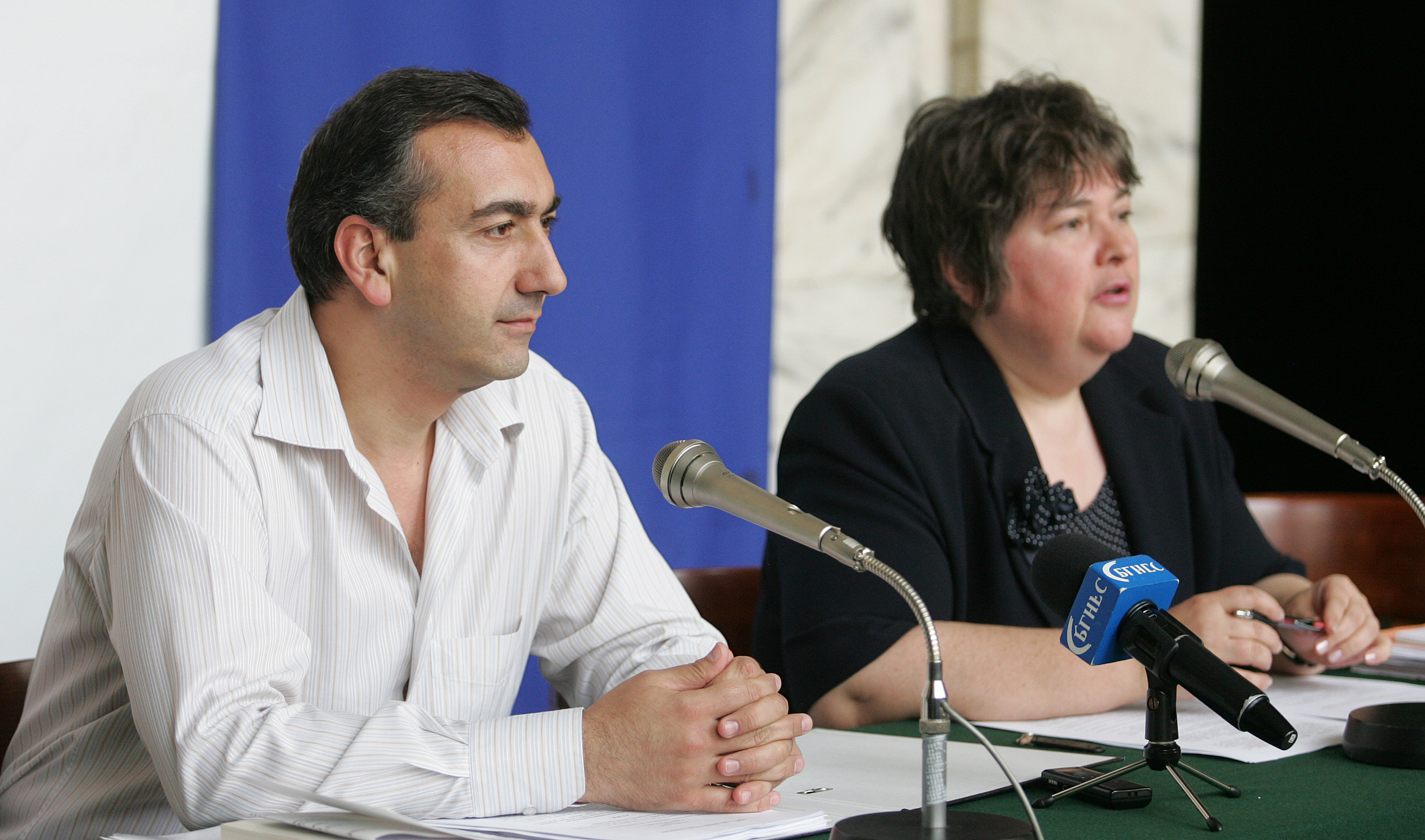 За президент и вицепрезидент кампанията не може да се надхвърля 2 млн. лева, обясни Ралица Негенцова