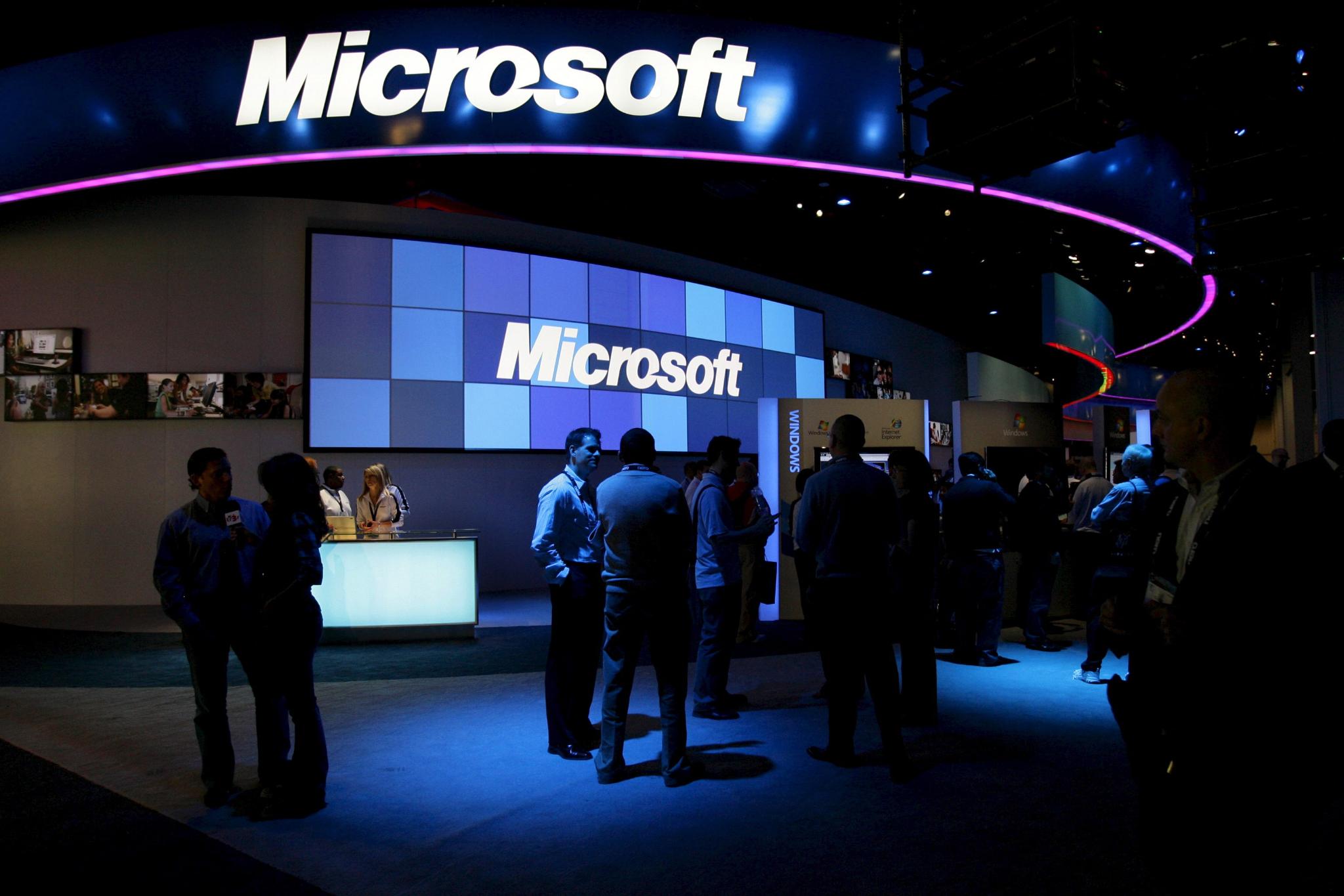 Цената на акциите на Microsoft след публикуването на данните се понижиха с 1%