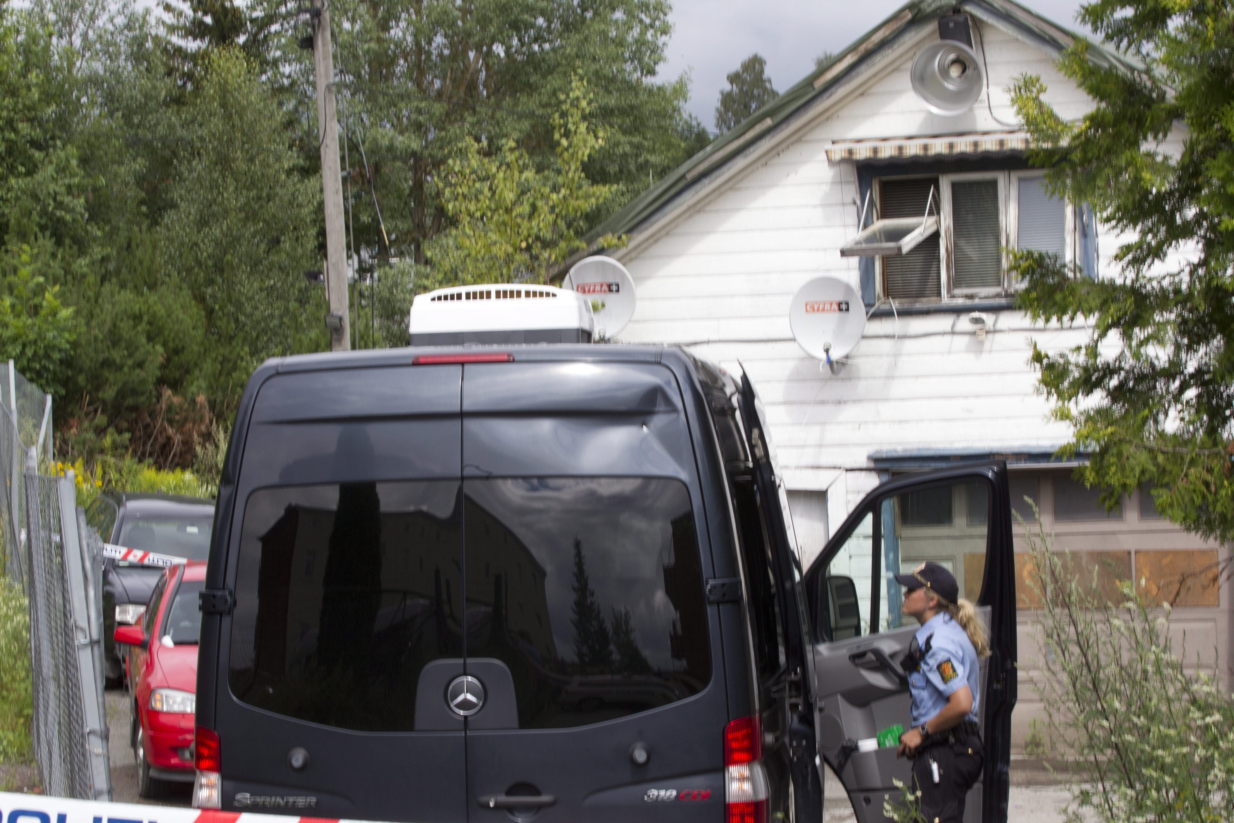 Норвежката полиция се развихри след атентатите, но без резултат