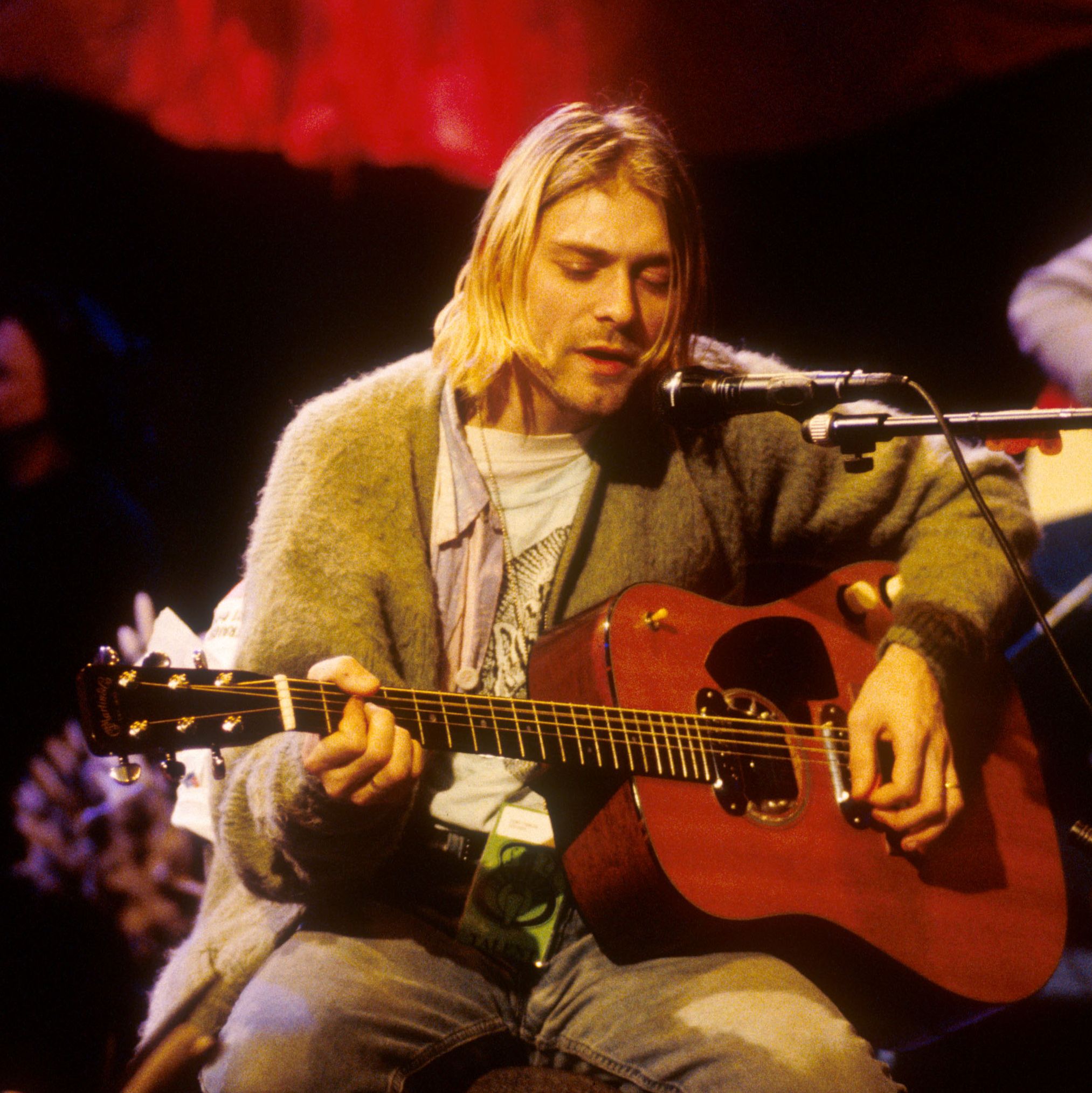 Nirvana mtv unplugged. Курт Кобейн. Группа Нирвана Курт Кобейн. Курт. Нирвана гитара Курта Кобейна.