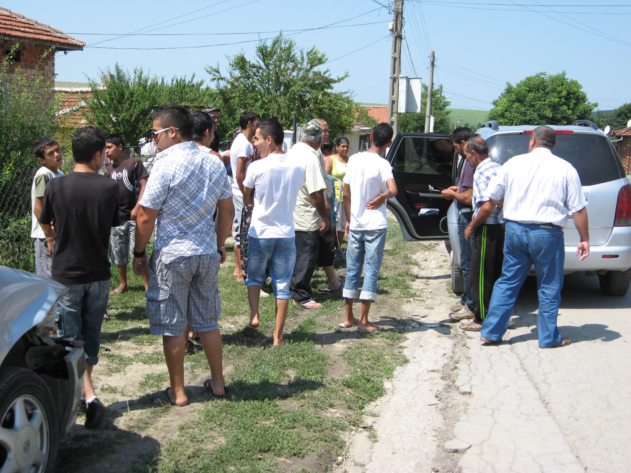 Наказателна акция срещу ромска махала в Сеново