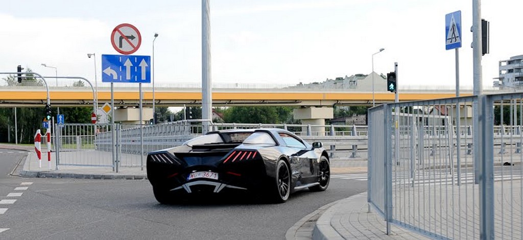Полското Lamborghini на тест по улиците - видео