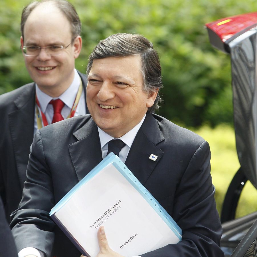 Барозу натиска за още пари за закъсалите