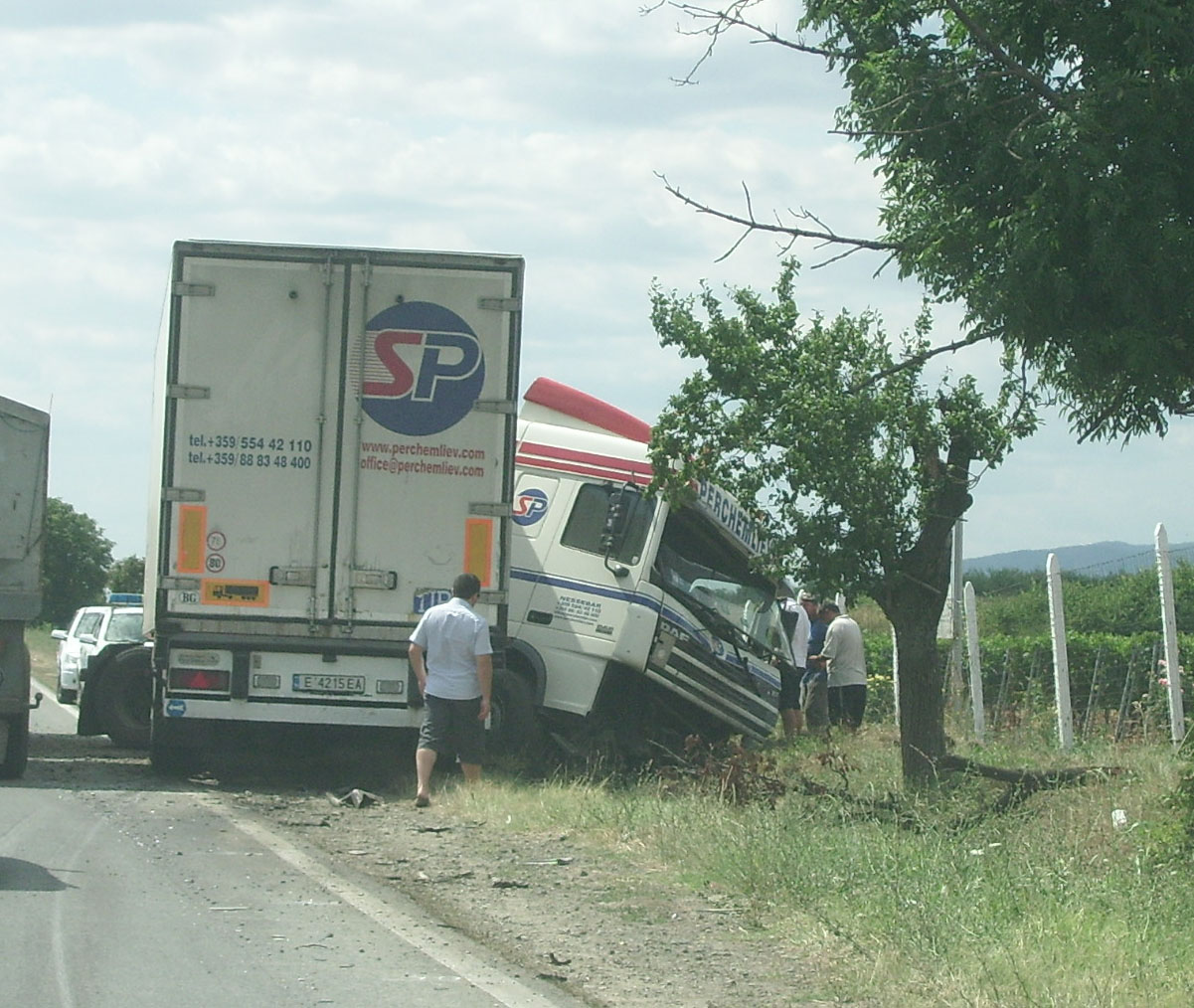 Двама загинаха в катастрофа на пътя София-Бургас