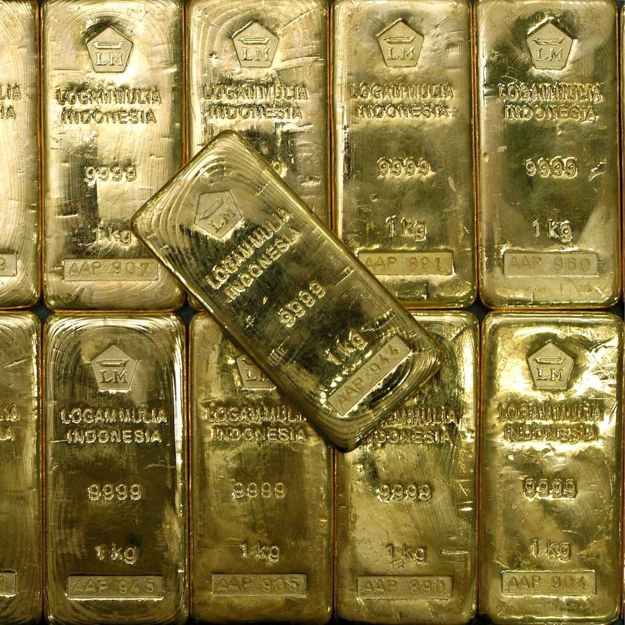 Банки изкупуват трескаво евтино злато