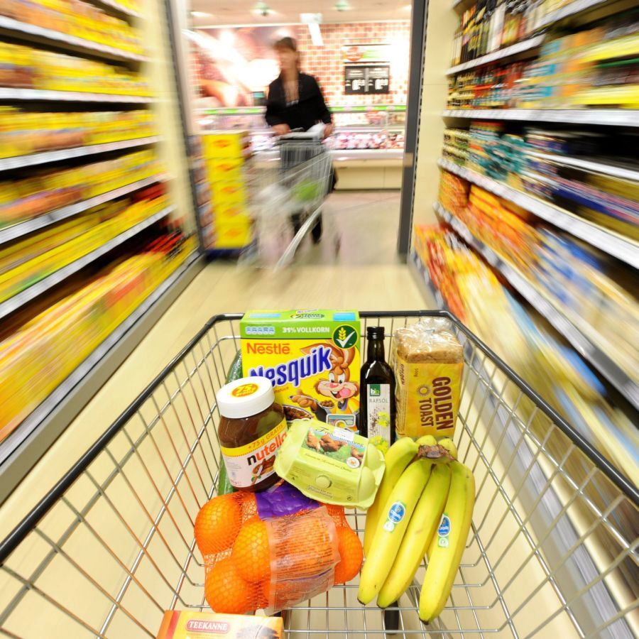 Сериозен спад на оборотите на хранителните магазини