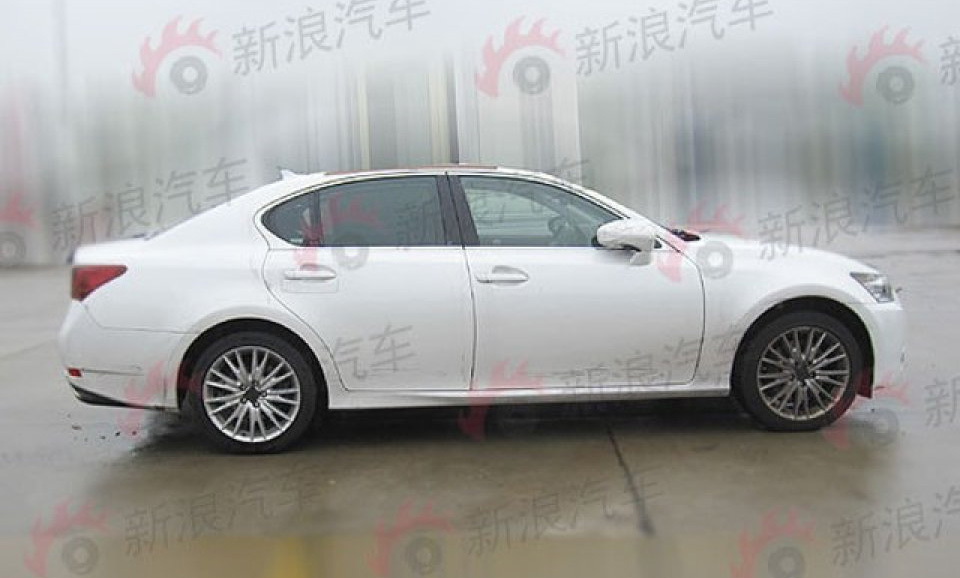 Разсекретиха предсрочно седана Lexus GS