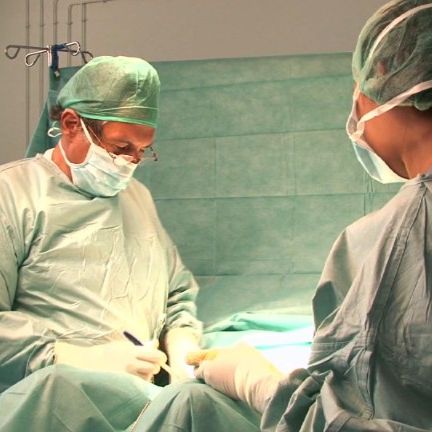 Лекари спасиха крака на жена от ампутация с нов метод
