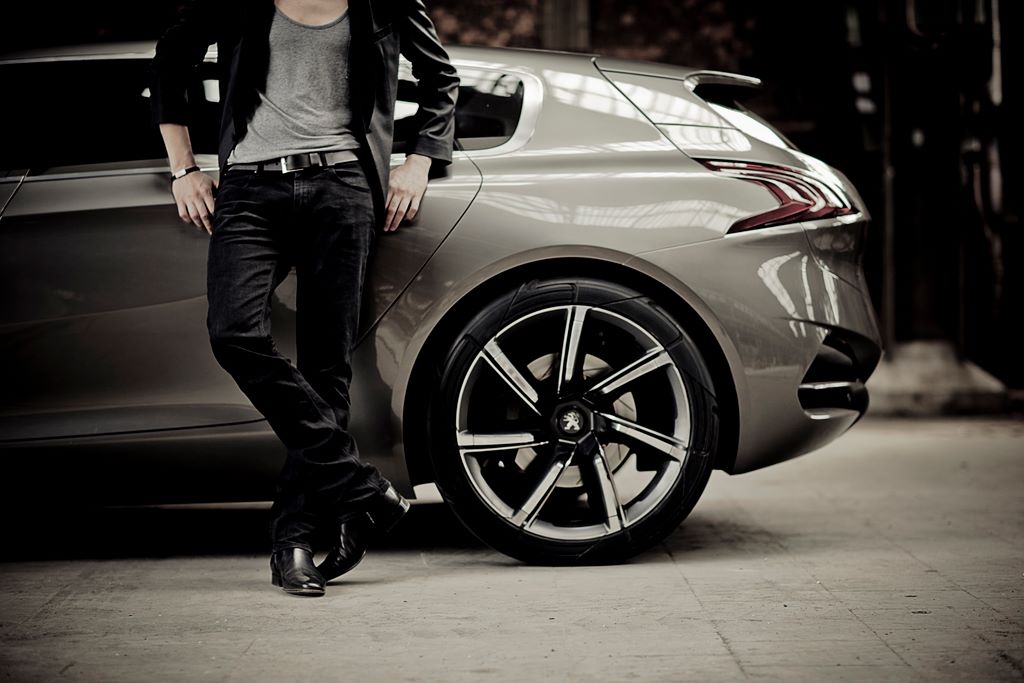 Нов хибрид от Peugeot във Франкфурт