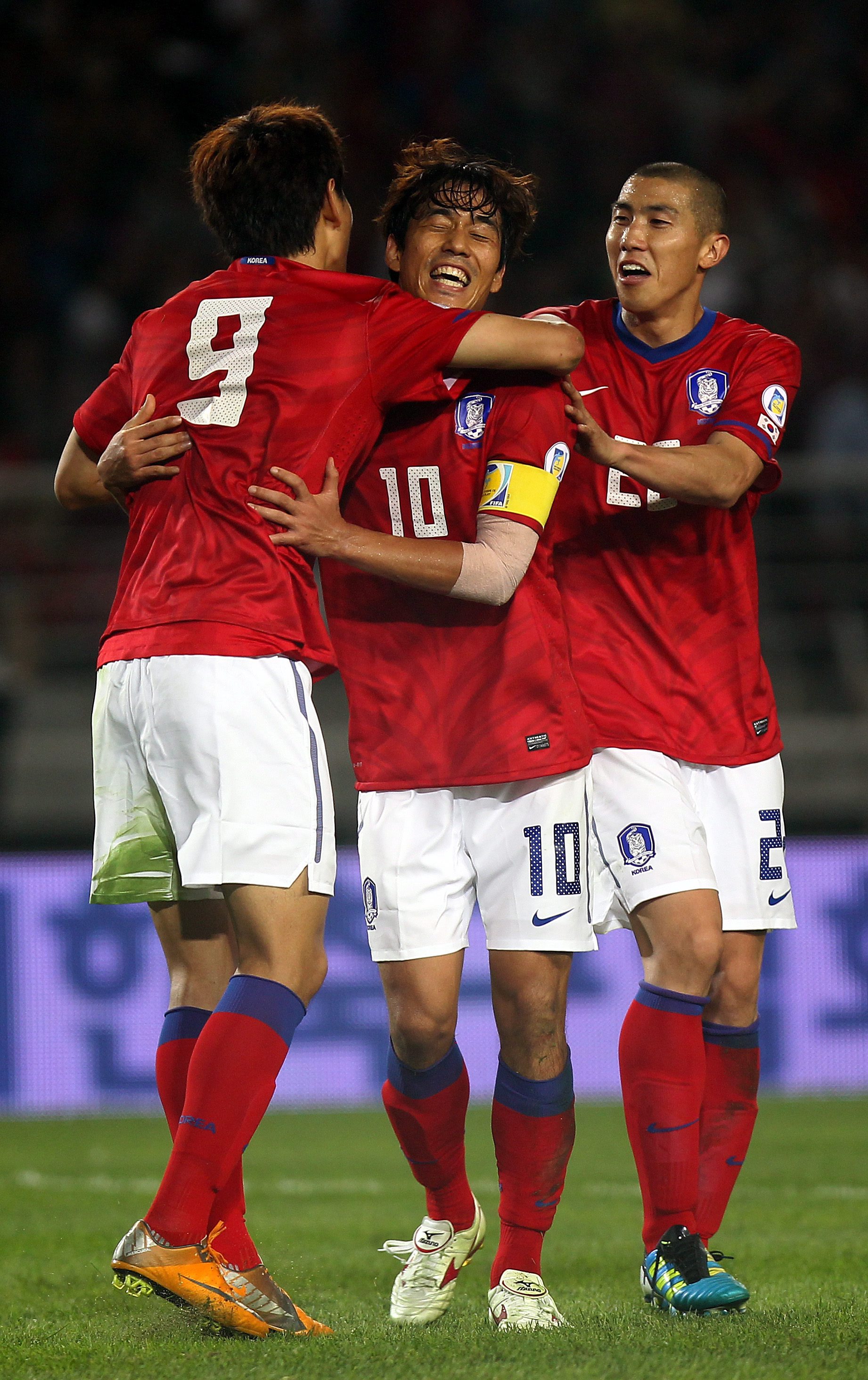 С хеттрик на новото попълнение на Арсенал - Парк Чу-йон, отборът на Република Корея победи Ливан с 6:0