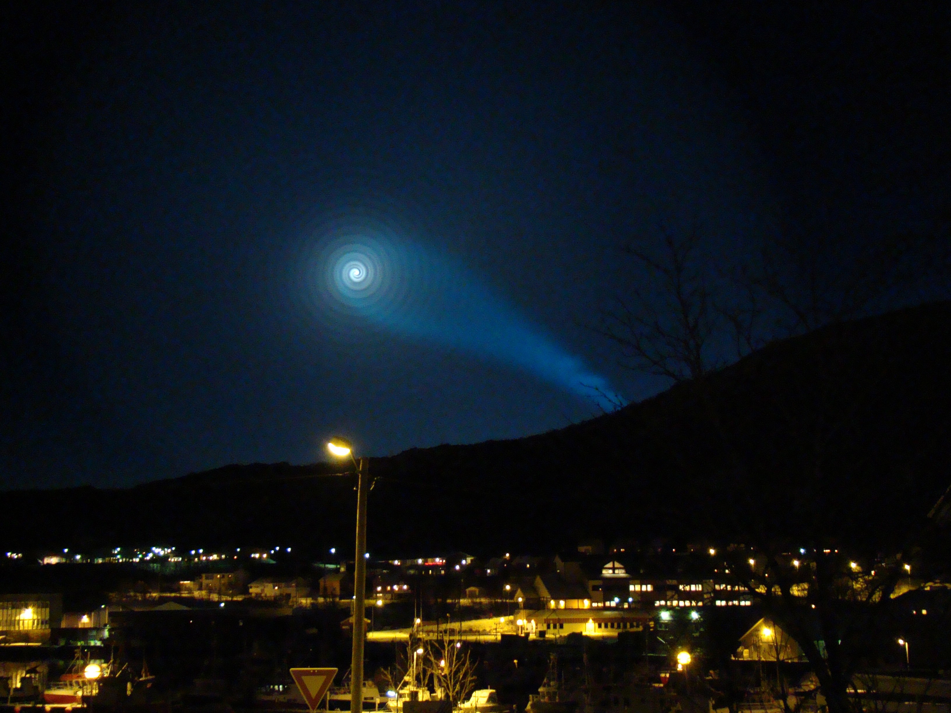 През 2009 г. в Норвегия наблюдаваната сфера и светлинен шлейф се оказа руска учебна ракета
