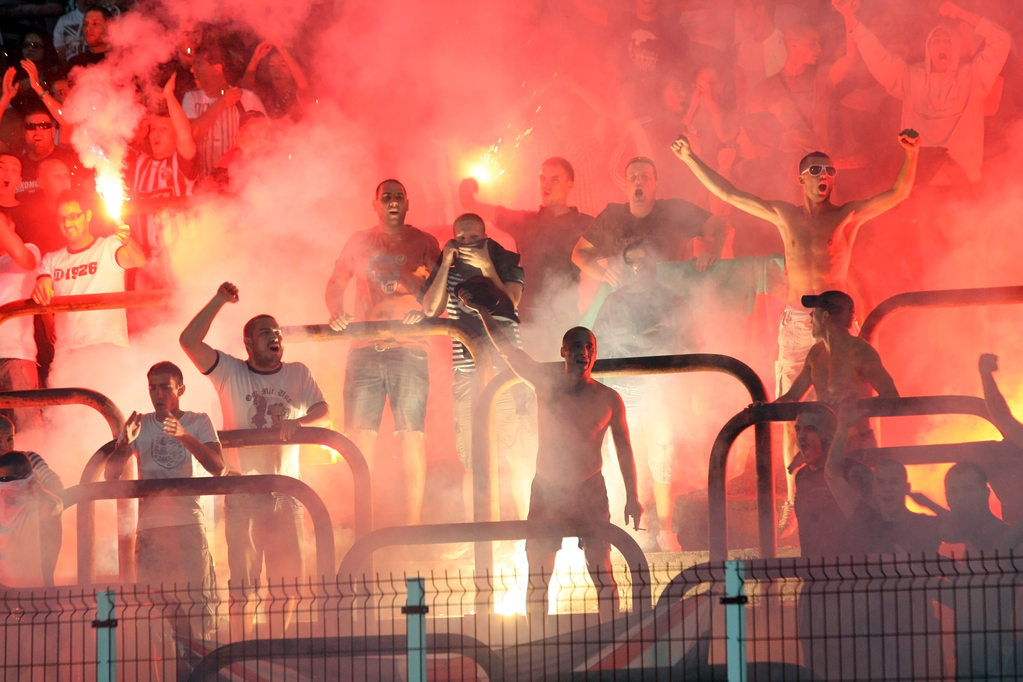 Протестите в Катуница обединиха футболни фенове на различни отбори под една обща човешка кауза