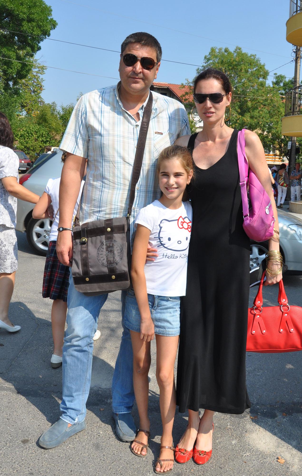 Гергана Полежанова със съпруга си Николай Данкинов и дъщеря си