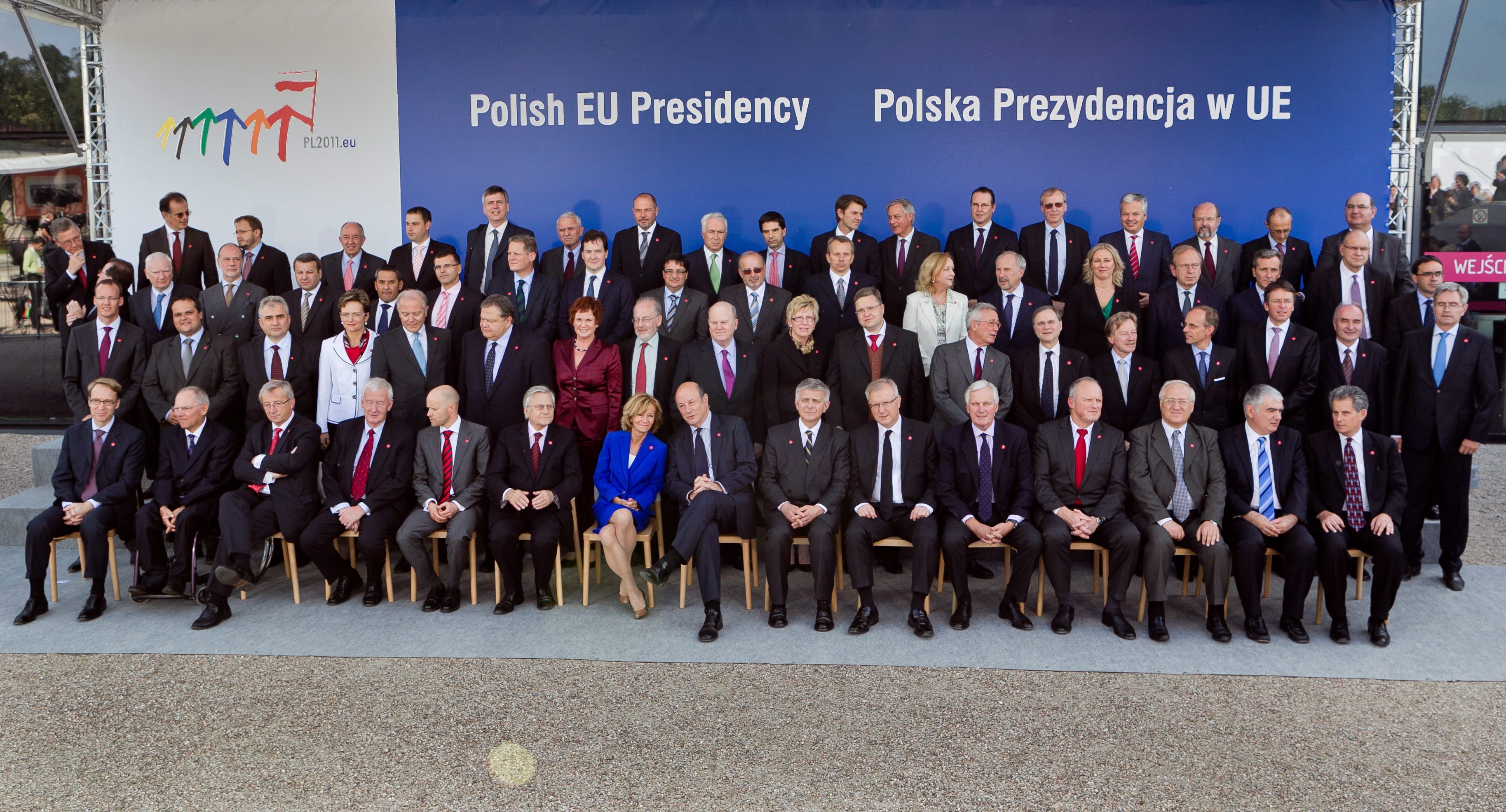 Част от участниците в срещата в Полша. На горния ред - подуправителят на БНБ Калин Христов и Симеон Дянков