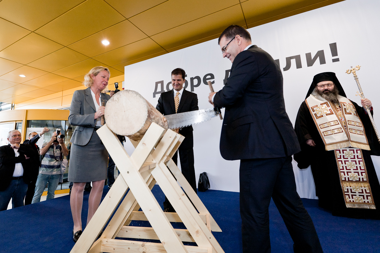 Симеон Дянков и посланикът на Швеция Хелена Пилсас – Алин направиха ...